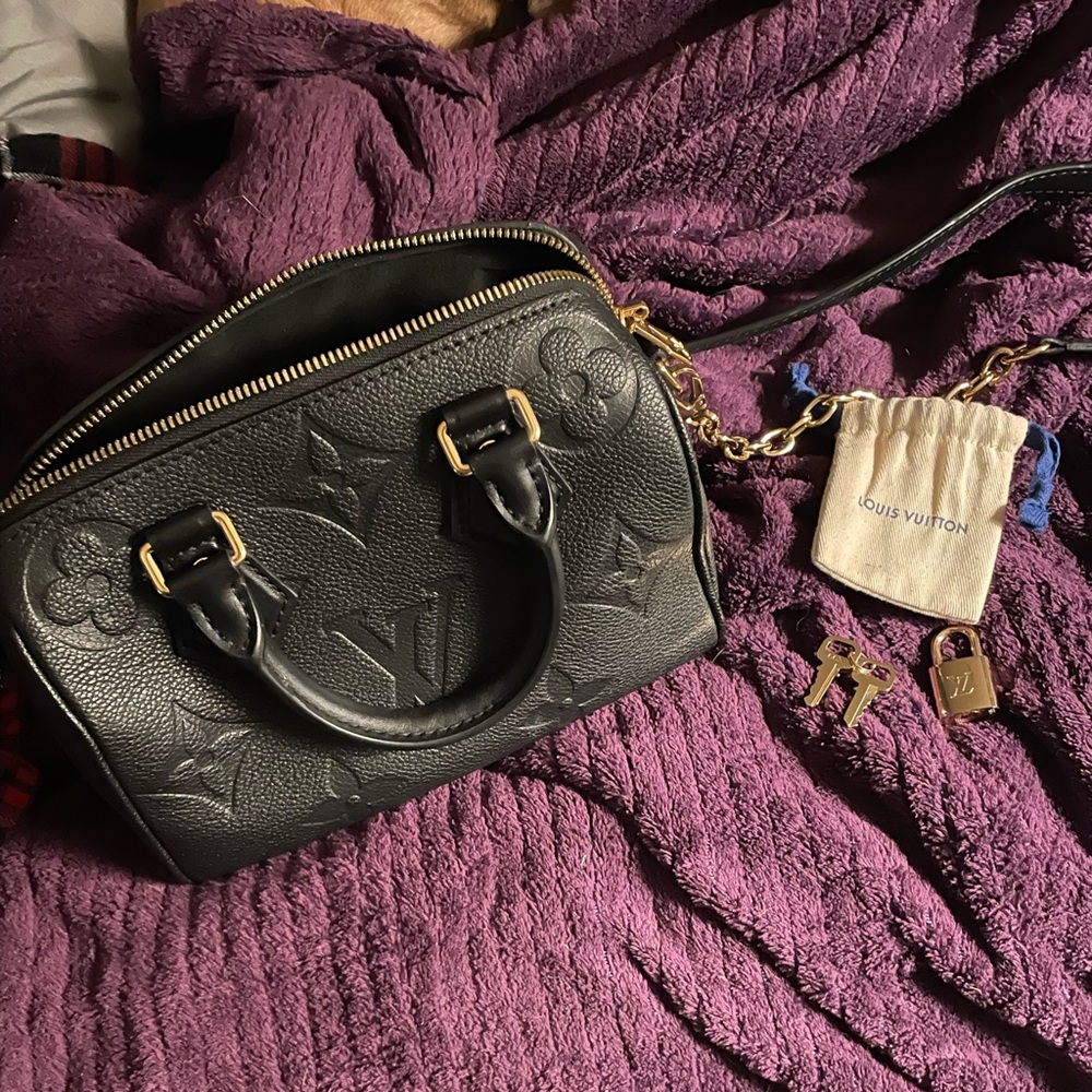 LOUIS VUITTON Monogram Empreinte Speedy Bandoulière 20
